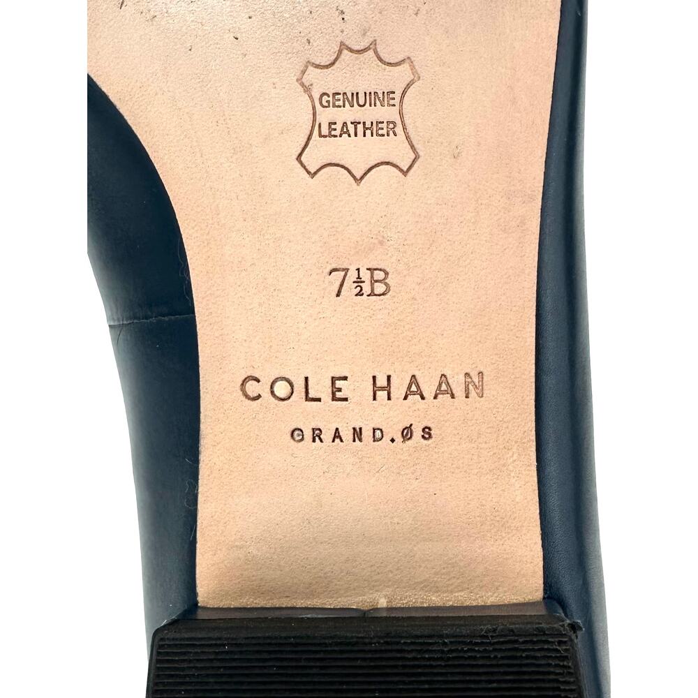 Cole Haan Low Block Heel Pump Size 7.5B Navy Leather Pointed Toe Comfort Slip-On - Picture 12 of 13